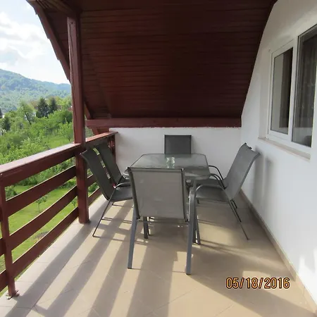 Guest house Vivianne 3*